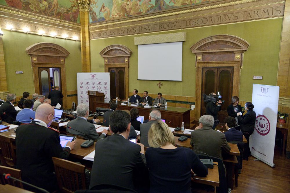 Italian authorities encourage responsibility and moderation 